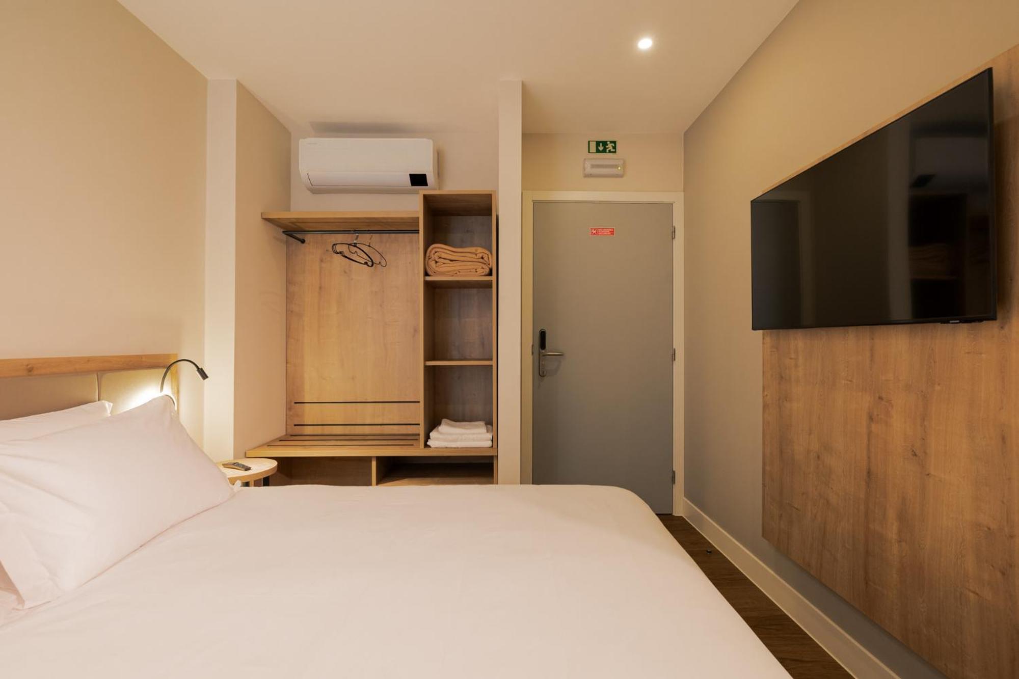 Monturi Hostel Πόντα Ντελγκάντα Εξωτερικό φωτογραφία